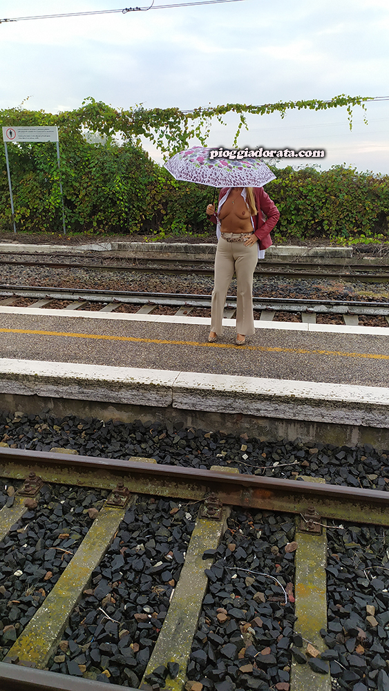 pioggiadorata alla stazione
