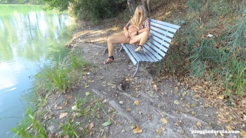 la troia piscia in riva al laghetto